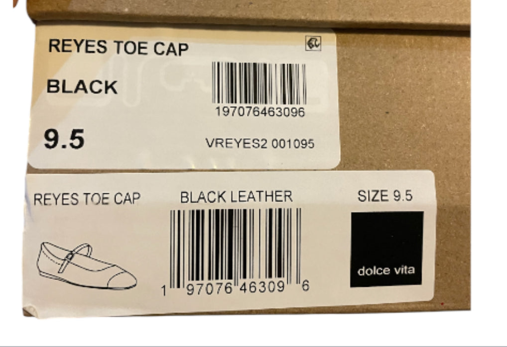 Dolce Vita. Reyes Toe Cap Flats (9.5)