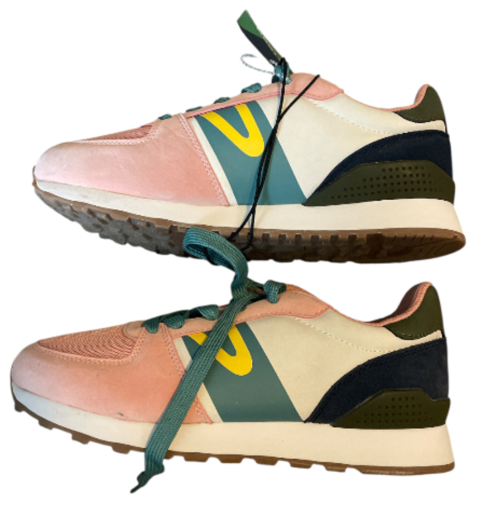 Tretorn Loyola Lace Up Sneakers.(7)