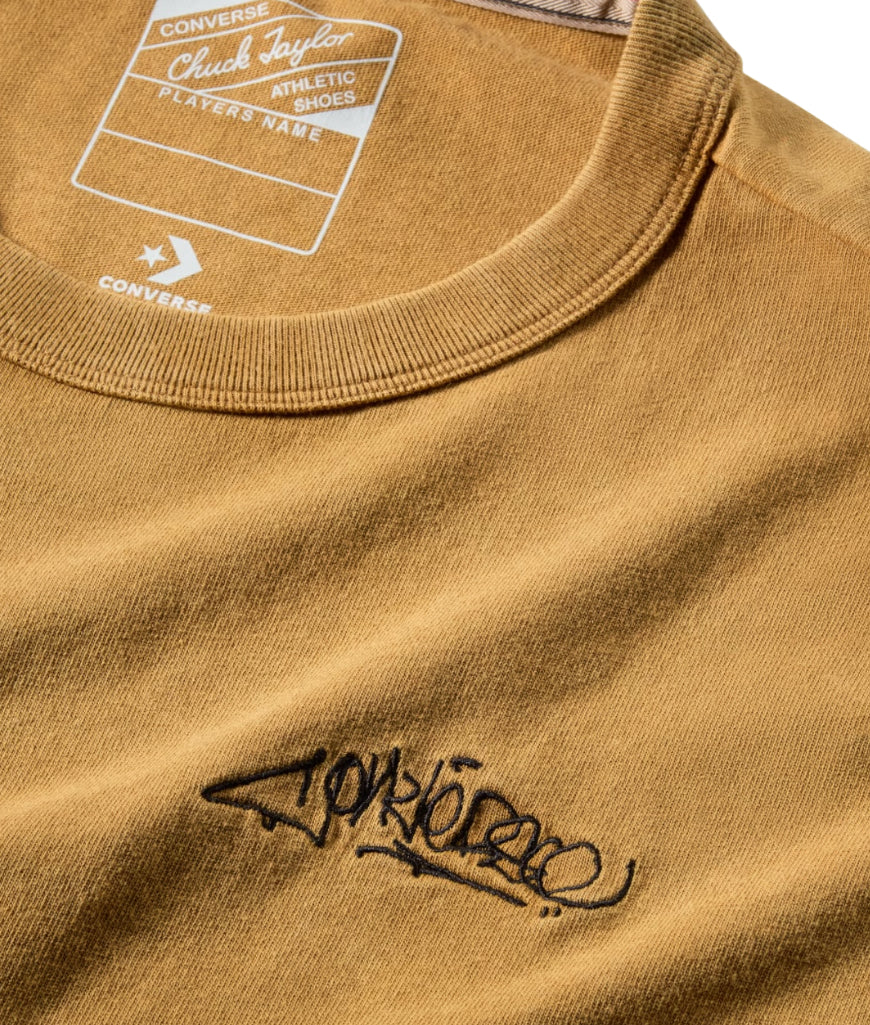 Converse x IRAK NYC Gold Standard T-shirt in Amber Brown (Medium)