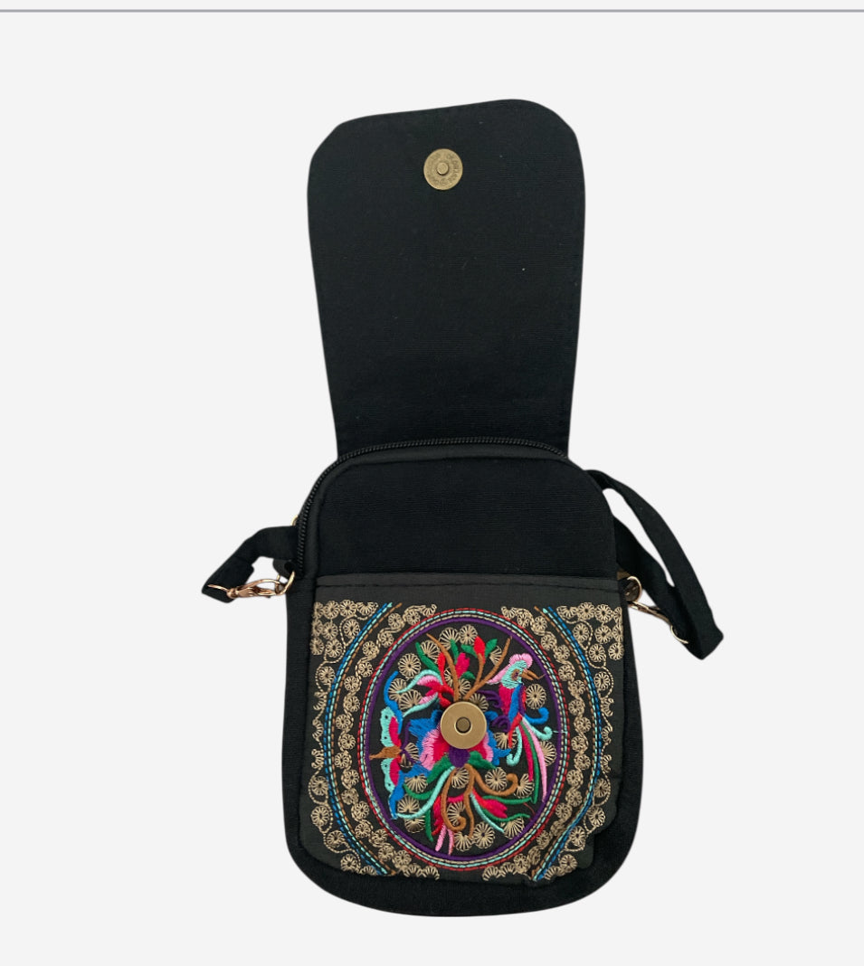 Yunnan Ethnic-style Embroidered Crossbody Bag