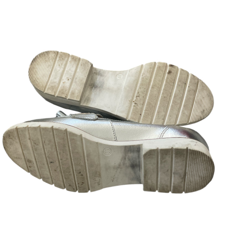 Kurt Geiger Silver Leather Loafer (8.5)