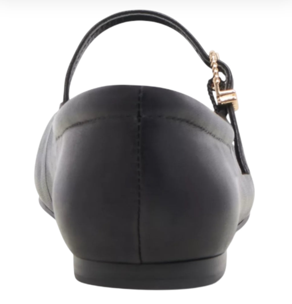 Dolce Vita. Reyes Toe Cap Flats (9.5)