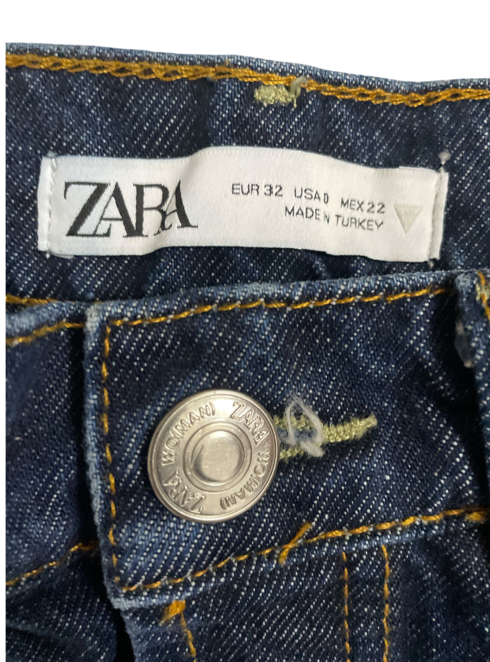 Zara high-waisted denim cutoff shorts (0)