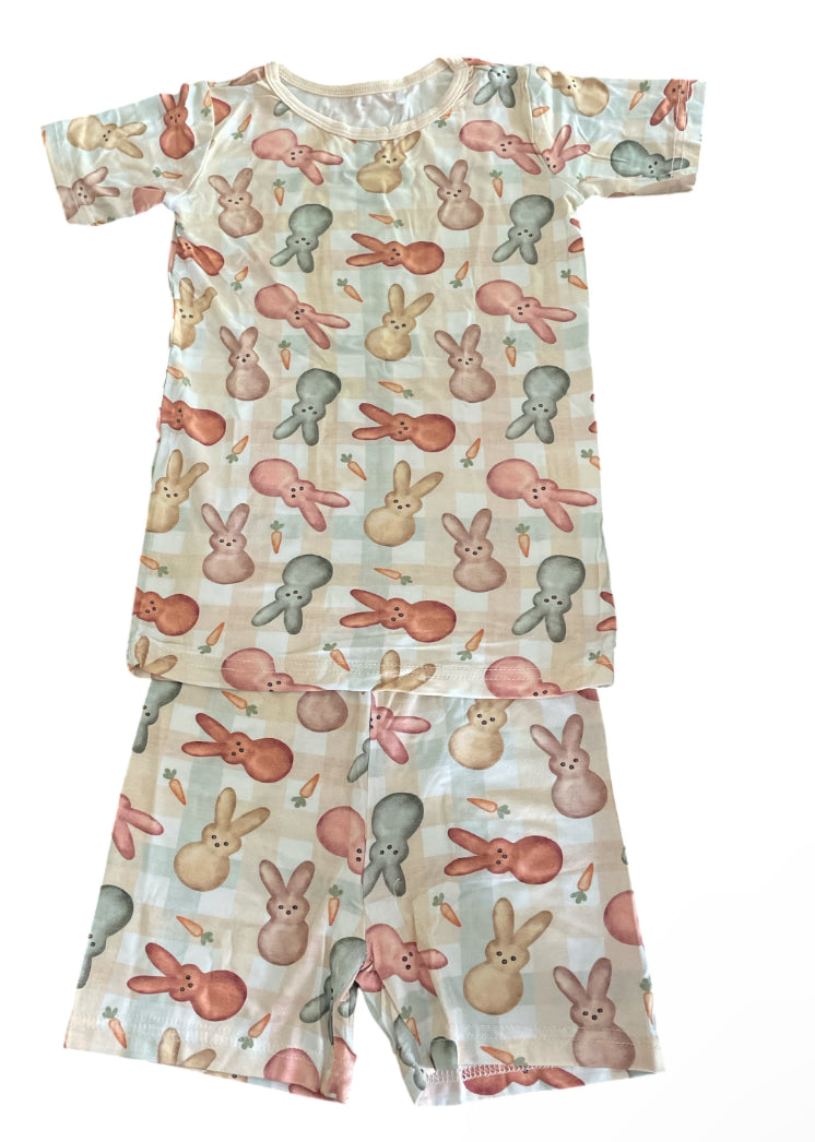 Marshmallow Peeps-style bunnies and small carrots Pajama Set (4)