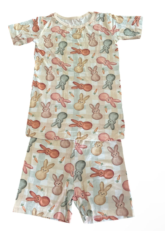 Marshmallow Peeps-style bunnies and small carrots Pajama Set (4)