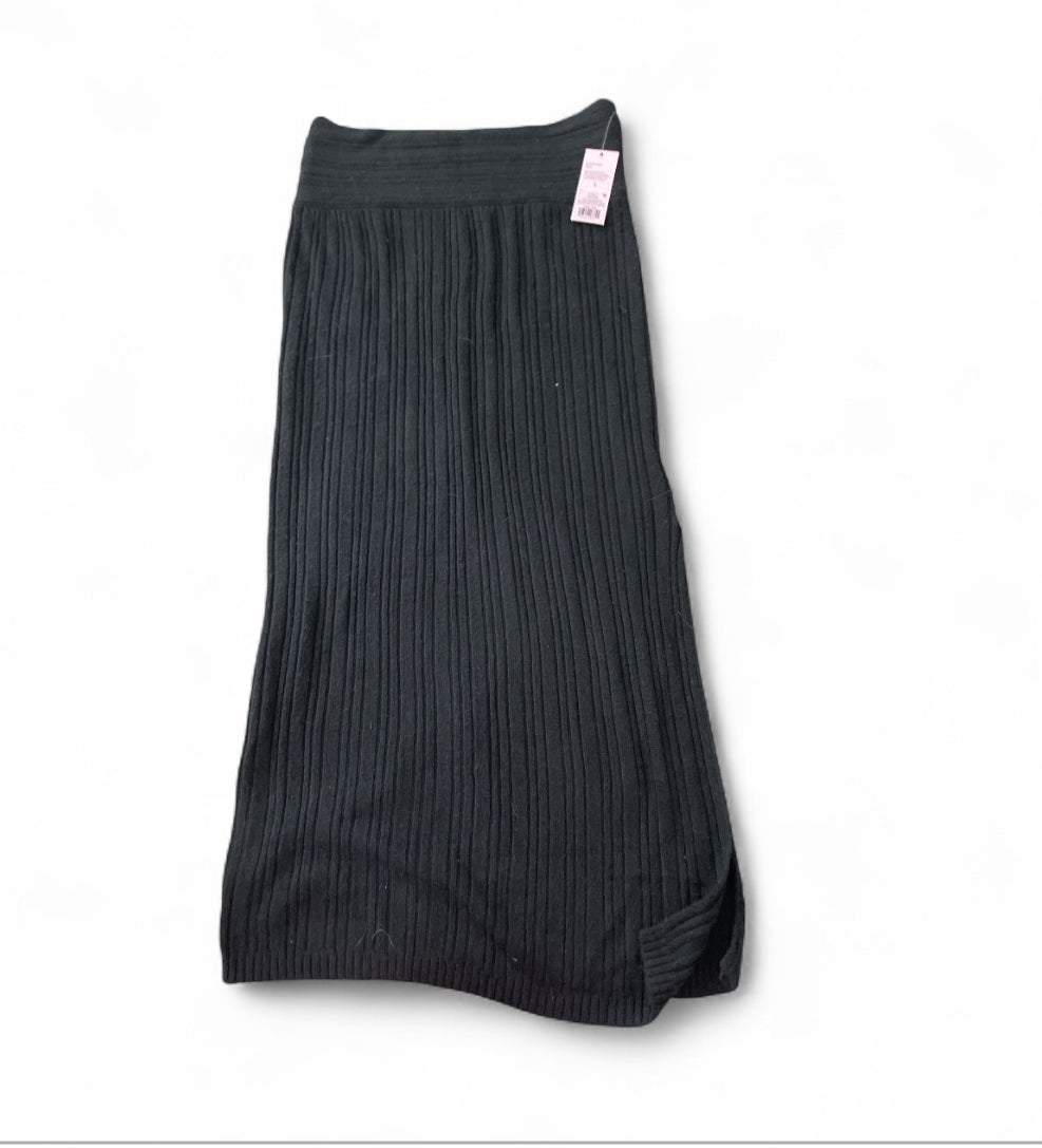 Wild Fable Black Sweater Skirt (Large)
