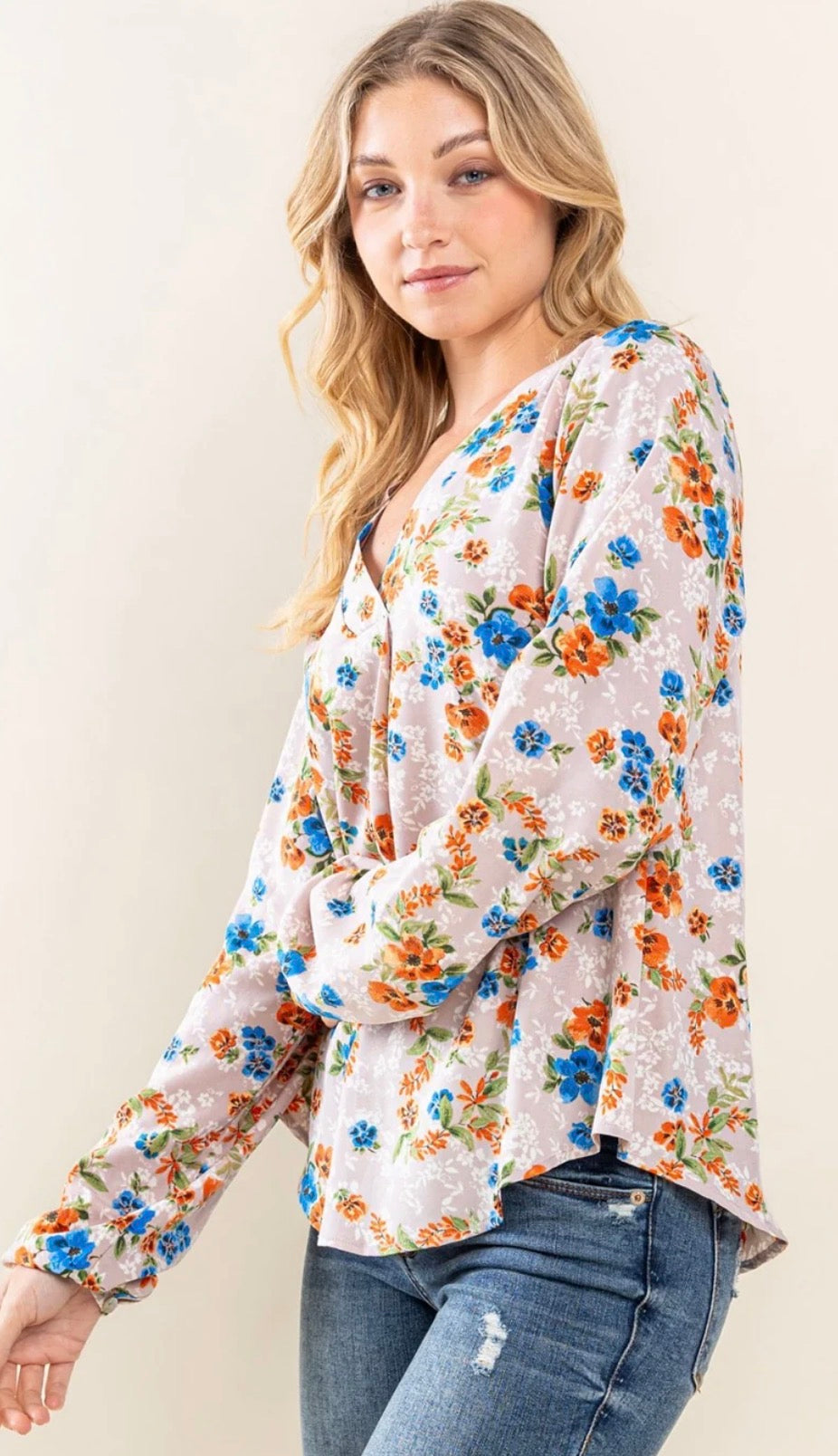Heyson Robin Floral Long-Sleeve V Neck Blouse (1x)