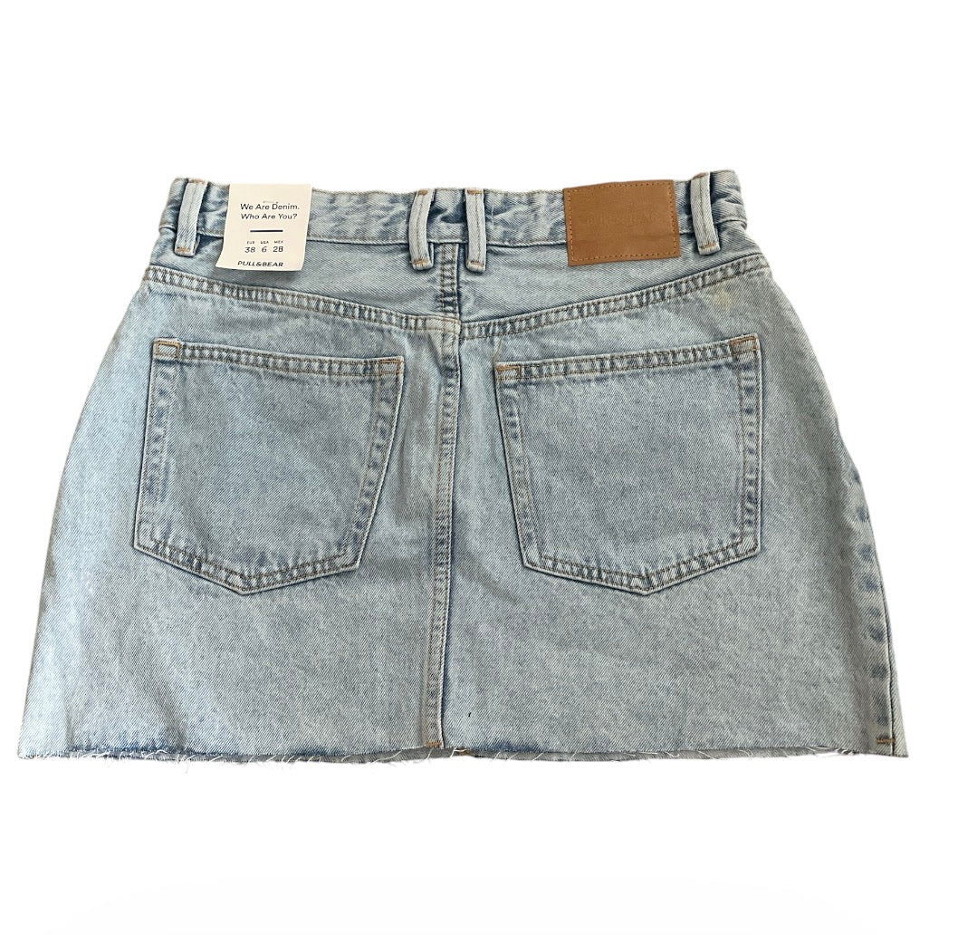 Pull&Bear light-wash denim mini skirt (Large)
