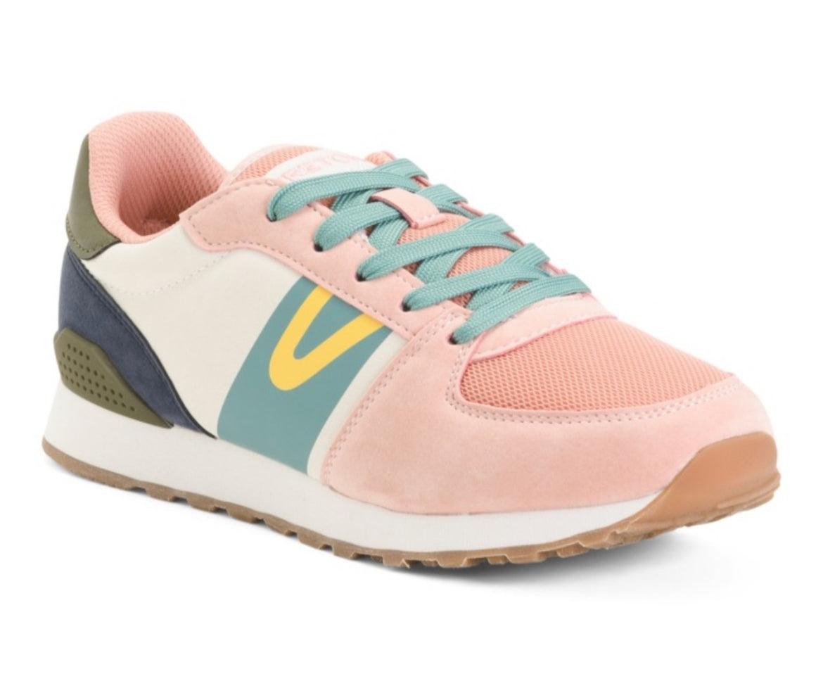 Tretorn Loyola Lace Up Sneakers.(7)