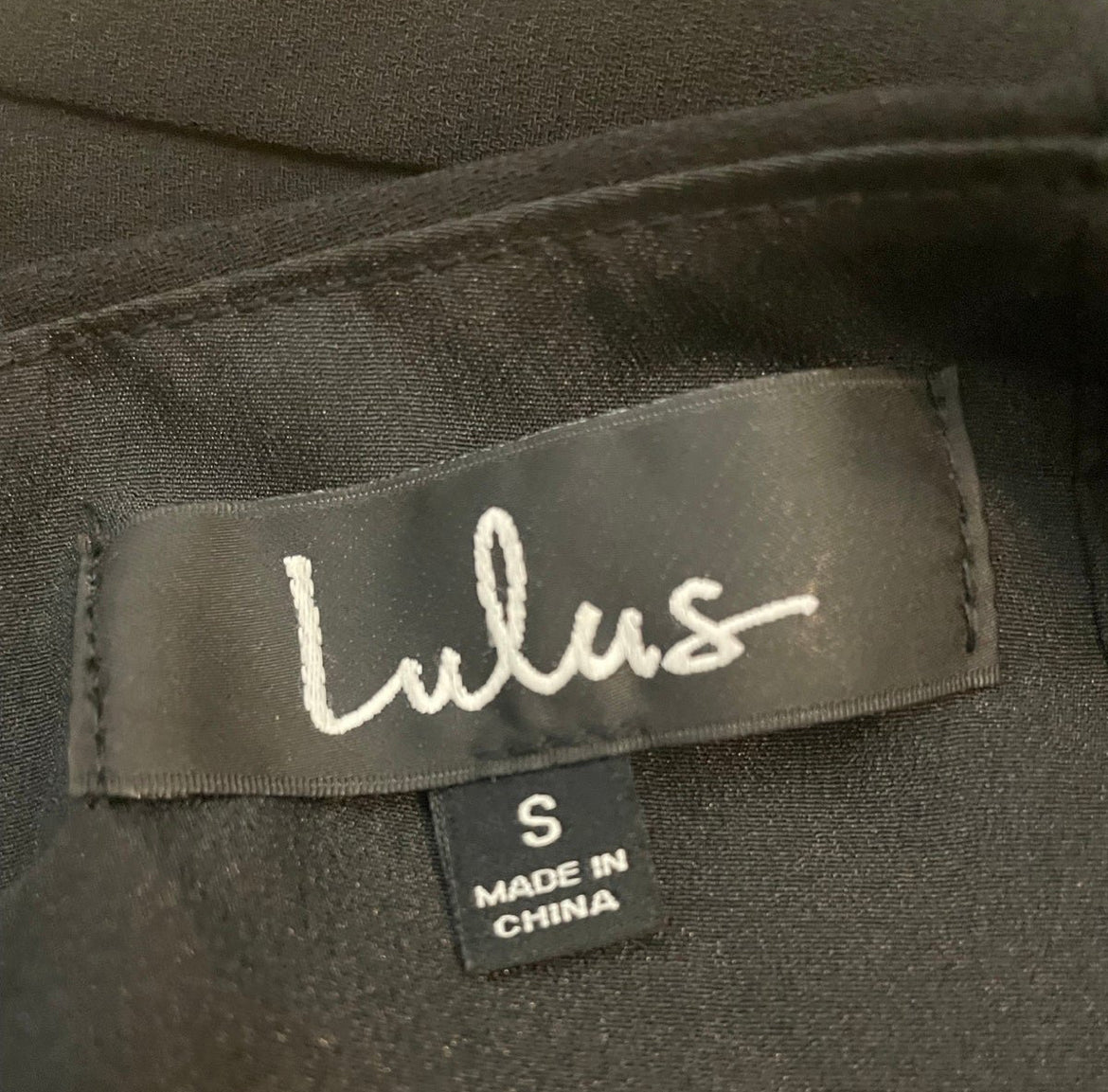 Lulu’s Black Tie Back Dress (Small)