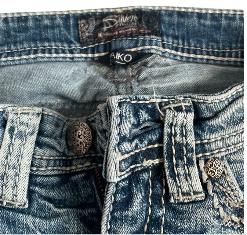 Silver Aiko Distressed Blue Jeans (25)