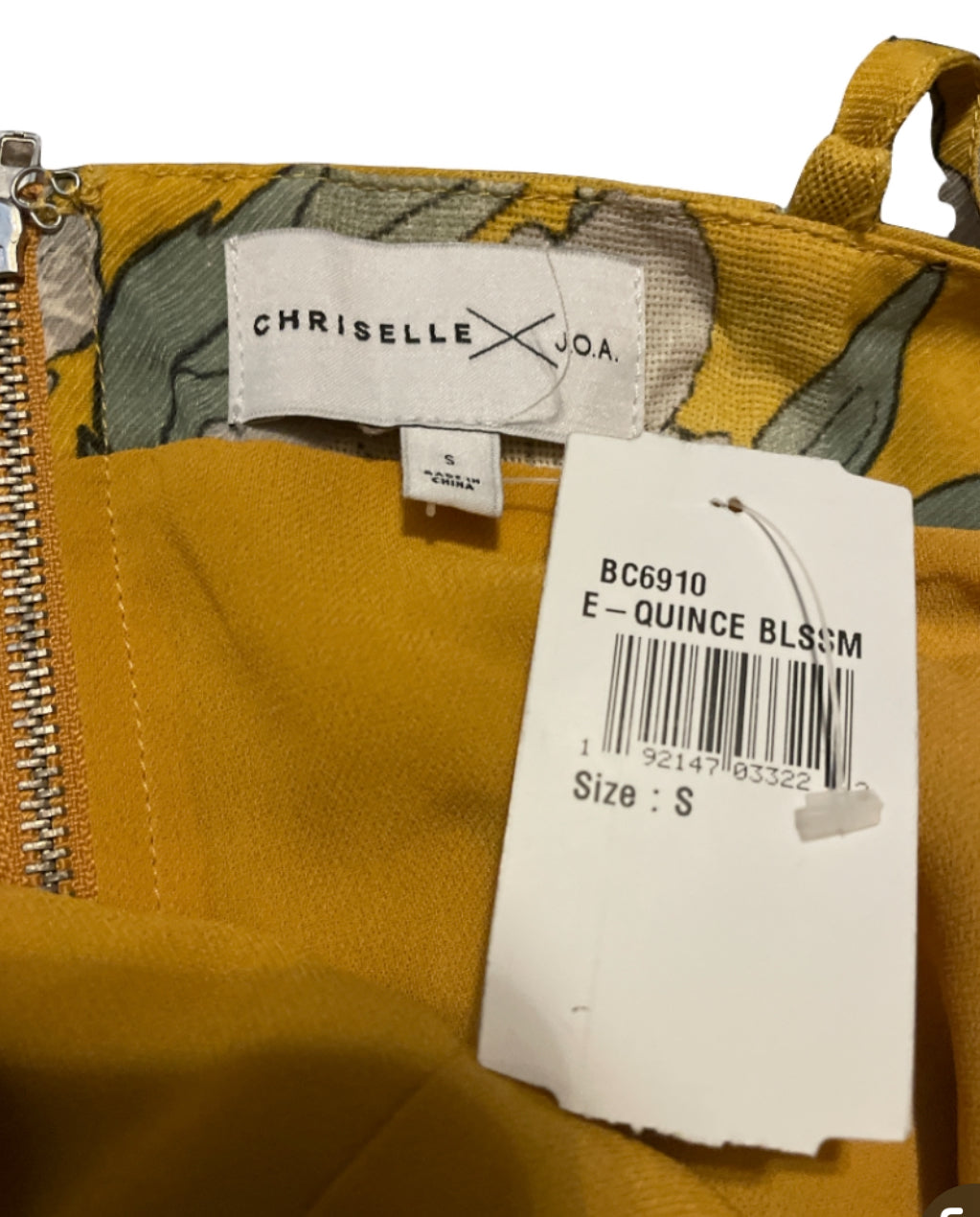 Chriselle x J.O.A. Quince Yellow Floral Tie Crop Top (Small)