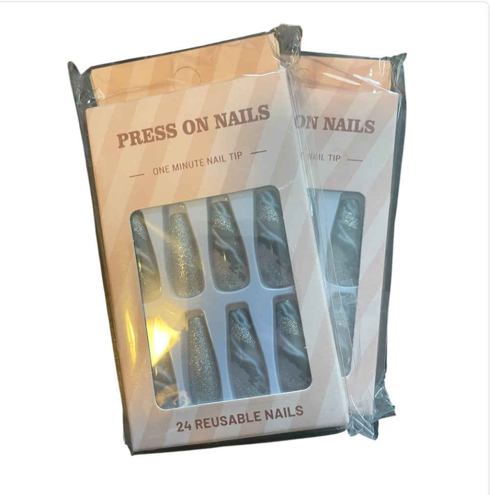 White Smudged Silver Glitter Long Coffin Fake Nail