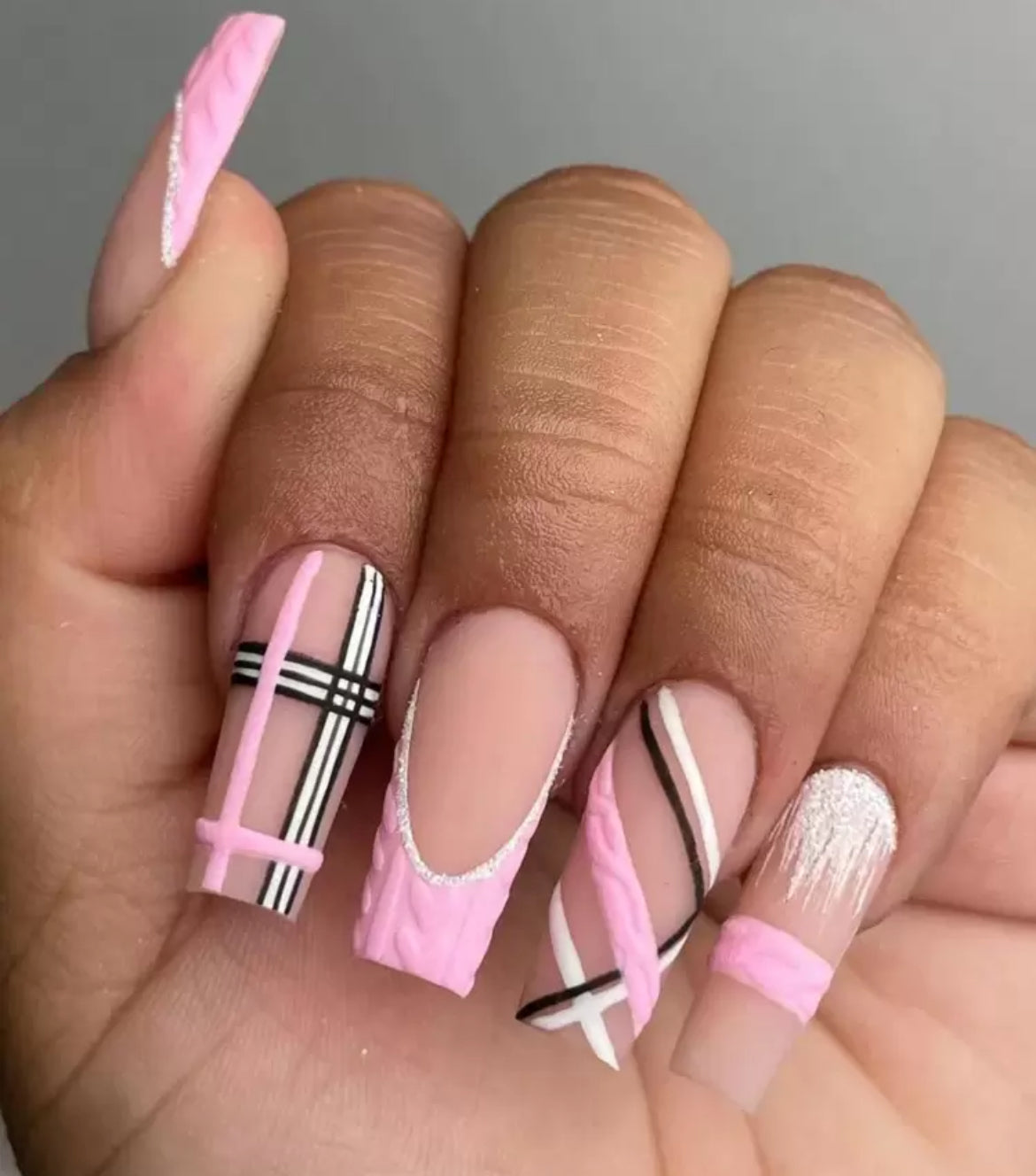 Pink and Black Stylish Press On Nails