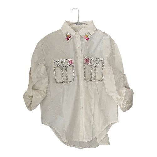 Hot & Delicious white button-down shirt with embellished pockets and collar.(Large)