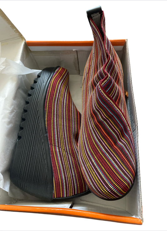 Bernie Mev Maile X Wedge Ankle Boots in Red Striped Woven Textile (7.5)