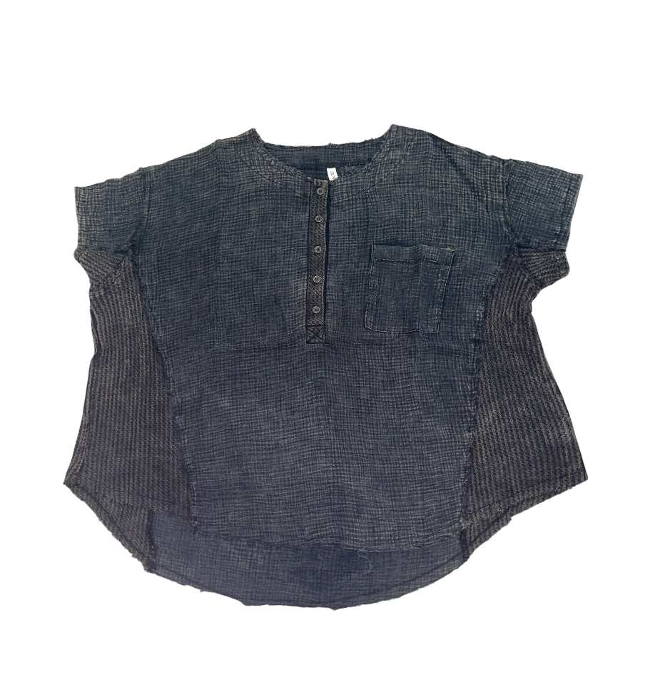 Zenana Washed Double Gauze 3/4 Button Henley Neck Shirt (Small/Medium)