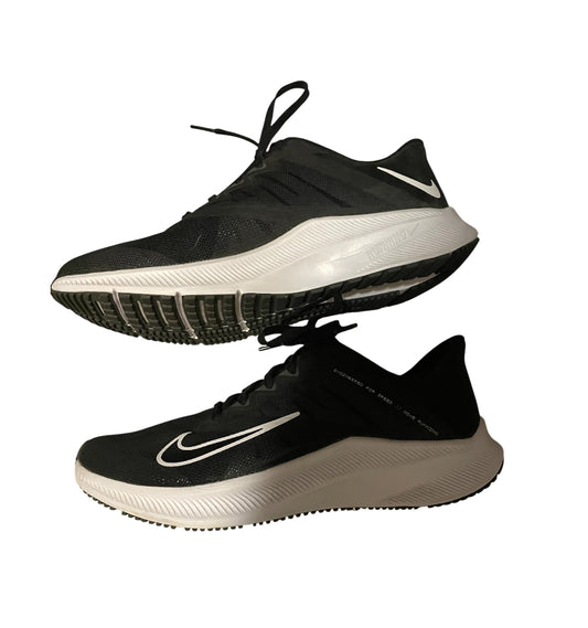 Nike Quest 3 Running Shoes in Black and White.(9)