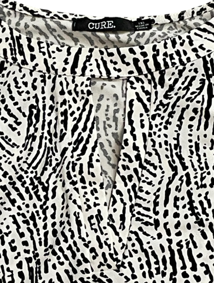 Cure Monochrome Black & White Patterned Blouse (1xl)