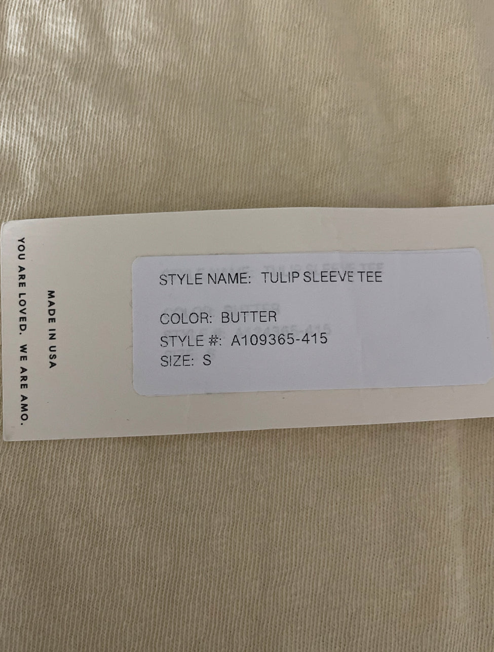 AMO Tulip Sleeve Tee in Butter (Small)