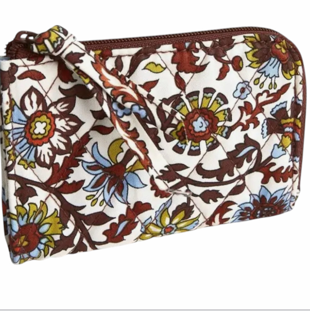 Vera Bradley Zip Card Pouch in the Marrakesh Vines Cream pattern.