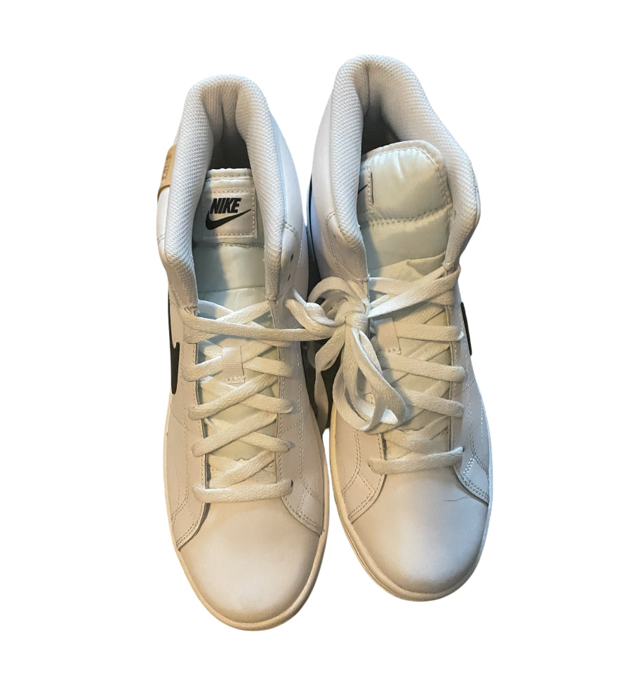 Nike Court Royale 2 Mid in the white and black colorway.(9)