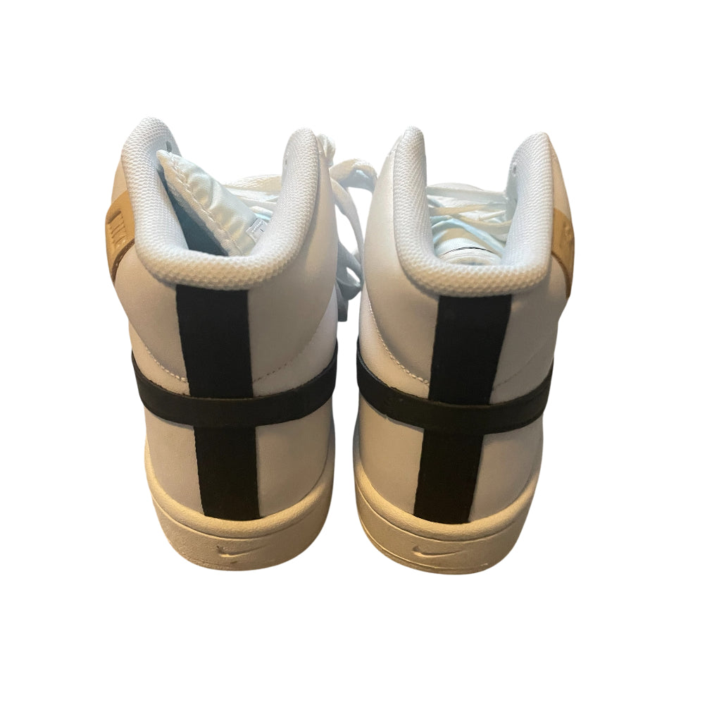 Nike Court Royale 2 Mid in the white and black colorway.(9)