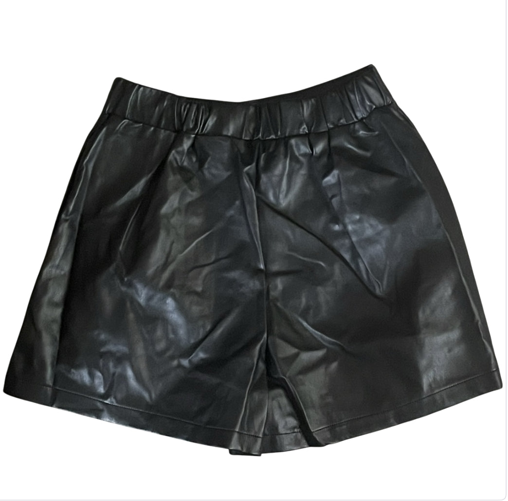 Lovelo Black Faux Leather Pearl Detail Shorts (Large)