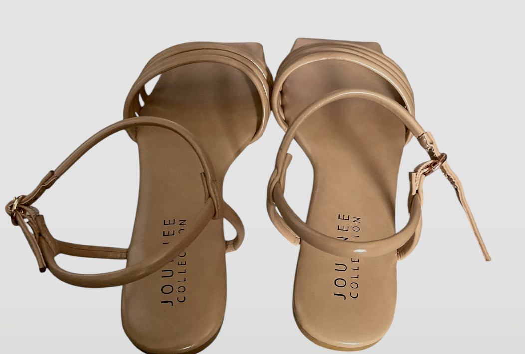 Journee Collection Women's Tru Comfort Foam Lyddea Sandals (9)