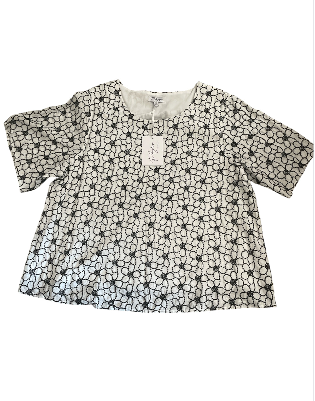 Polagram Myra Black Floral Embroidered Shirt (1x)