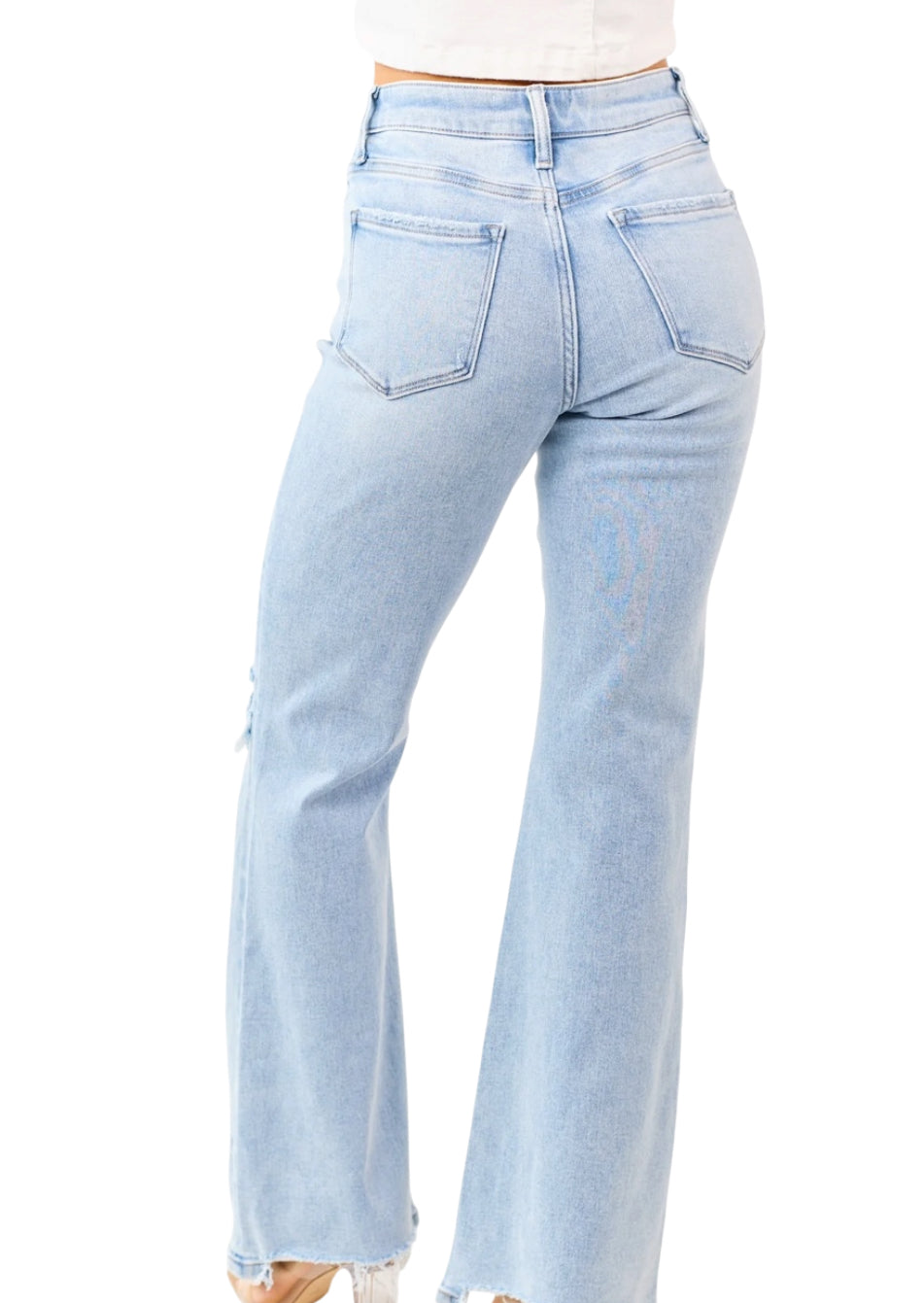 Vervet Leslie light wash distressed flare jeans.(31)